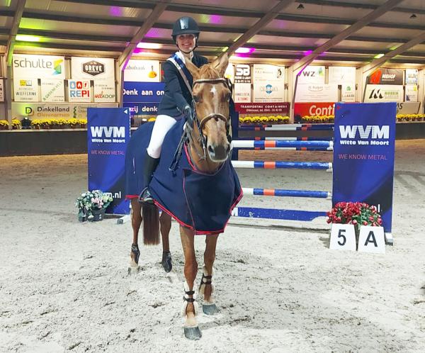 Foto Dafne Helthuis met Joanna © Louis Nieuwhuis