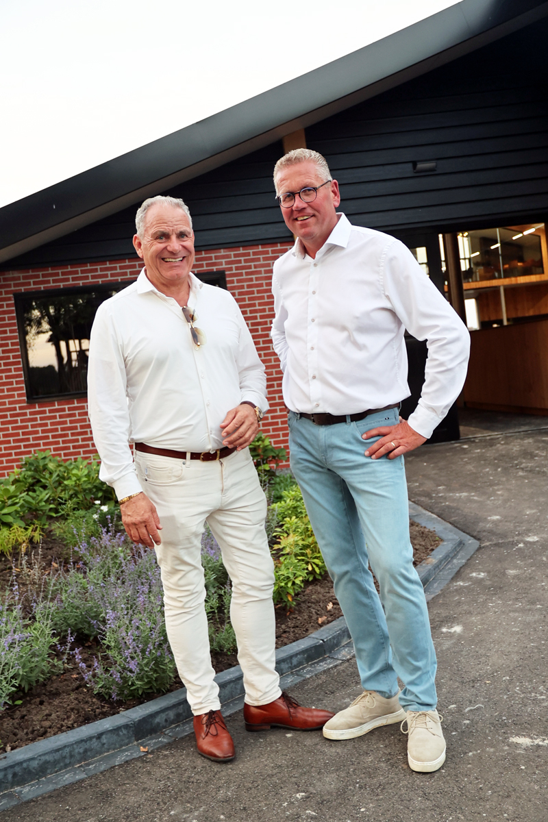 Tevreden met het resultaat: Robert Dijkhuis (rechts) en Ewald Huzink.