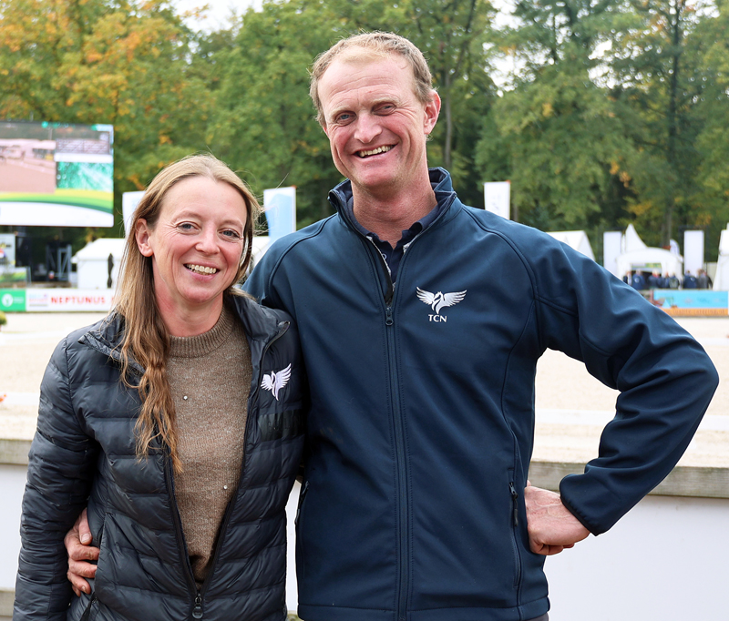 De organisatoren Nina Hut en Tarik van Boggelen.